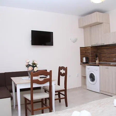Capuccino Guest Apartments - Free Parking And Wi-Fi Sunny Beach Exterior photo