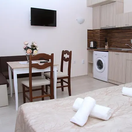 Capuccino Guest Apartments - Free Parking And Wi-Fi Sunny Beach Exterior photo