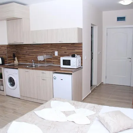 Capuccino Guest Apartments - Free Parking And Wi-Fi Sunny Beach Exterior photo