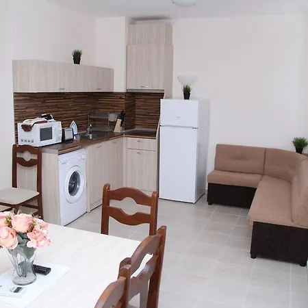 Capuccino Guest Apartments - Free Parking And Wi-Fi Sunny Beach Exterior photo