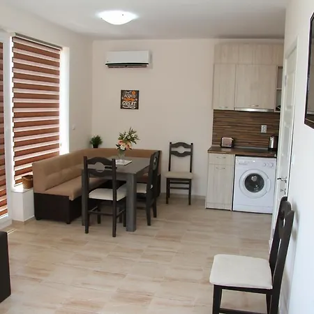 Capuccino Guest Apartments - Free Parking And Wi-Fi Sunny Beach Exterior photo
