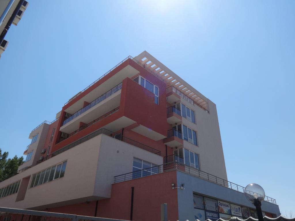 Capuccino Guest - Free Parking And Wi-fi Apartment Sunny Beach
