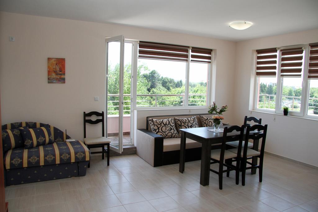 Apartment Capuccino Guest - Free Parking And Wi-fi