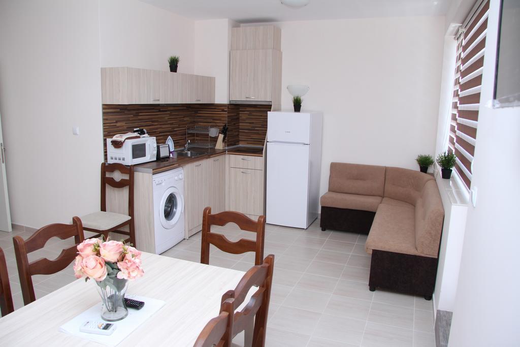Apartment Capuccino Guest - Free Parking And Wi-fi