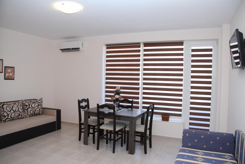 Capuccino Guest - Free Parking And Wi-fi Apartment